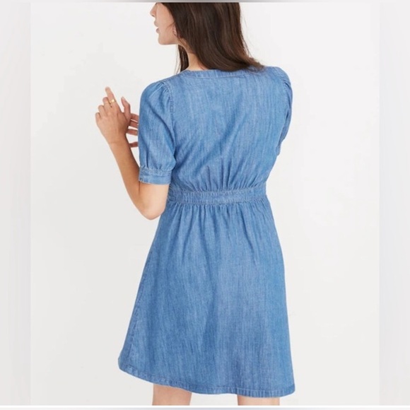 Madewell Denim Daylily Dress size 0
Pit to pit 17”
Waist 12 1/2” 
Approx 👆🏻 - Picture 6 of 16